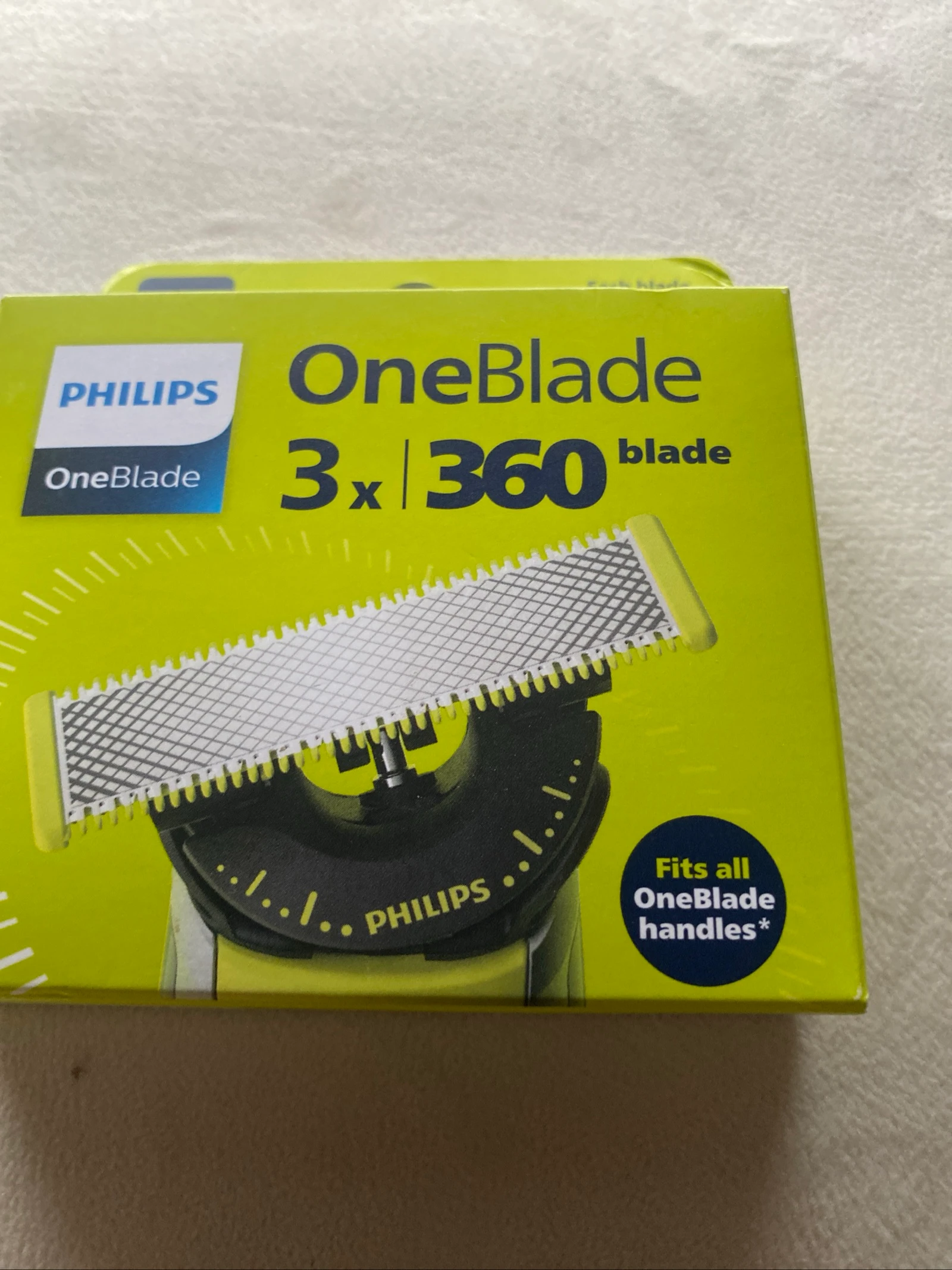 Recherche pour rasoir, Philips, Brown, black, trois 360 black